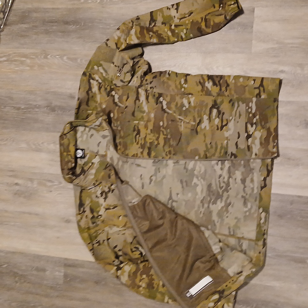 Wild Things Tactical Softshell - Picture 3 of 4